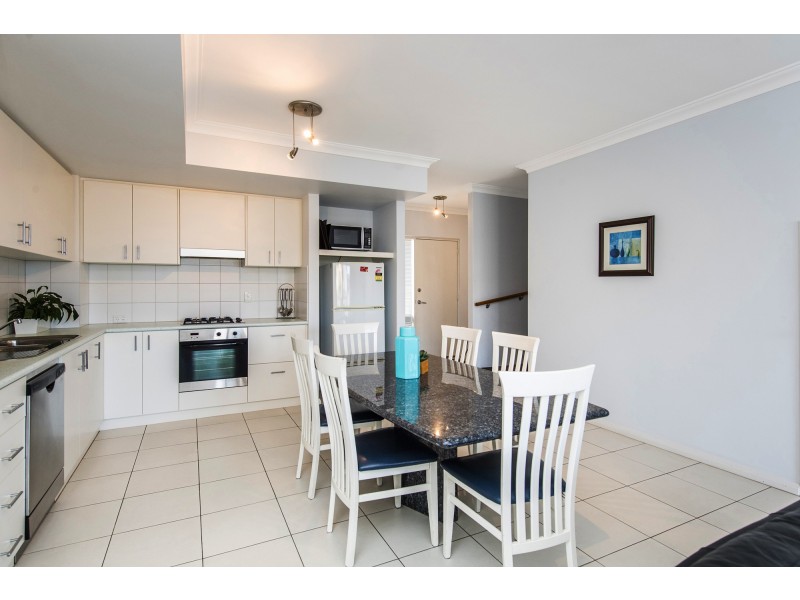 23/19 San Marco Quays, Halls Head WA 6210