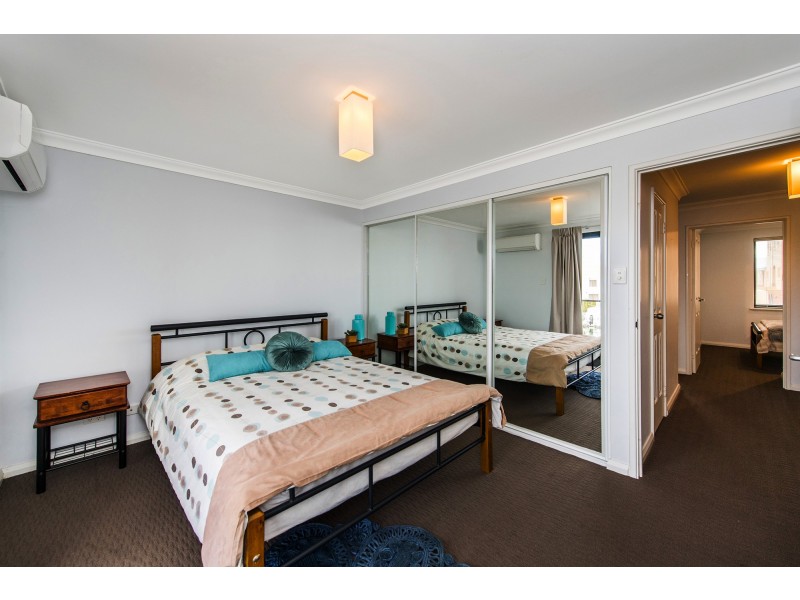 23/19 San Marco Quays, Halls Head WA 6210