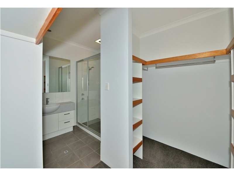 2 Menna Brace, Greenfields WA 6210