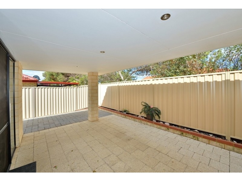 2 Menna Brace, Greenfields WA 6210