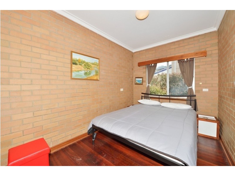 20B Fairbridge Rd, Halls Head WA 6210