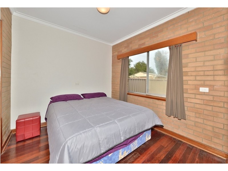 20B Fairbridge Rd, Halls Head WA 6210