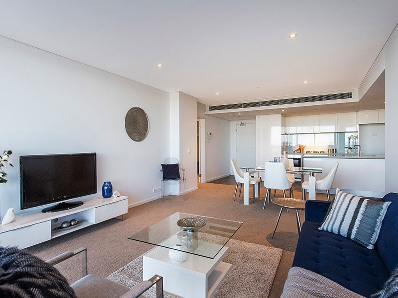 1103/3 Marco Polo Dr, Mandurah WA 6210