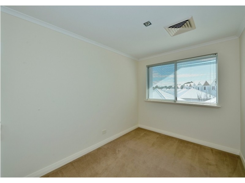 3/5 Bower Dr, Erskine WA 6210