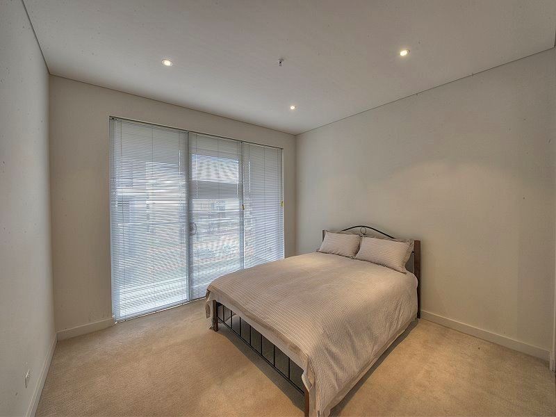 2/12 Torcello Mews, Mandurah WA 6210