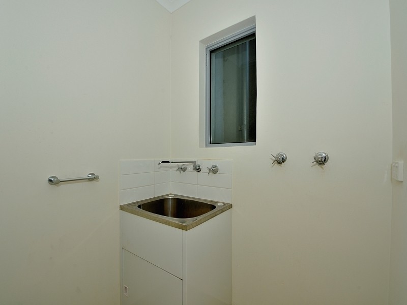 8/5 Bower Dr, Erskine WA 6210