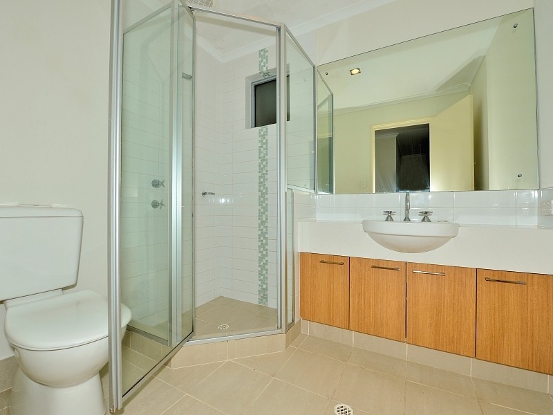 8/5 Bower Dr, Erskine WA 6210