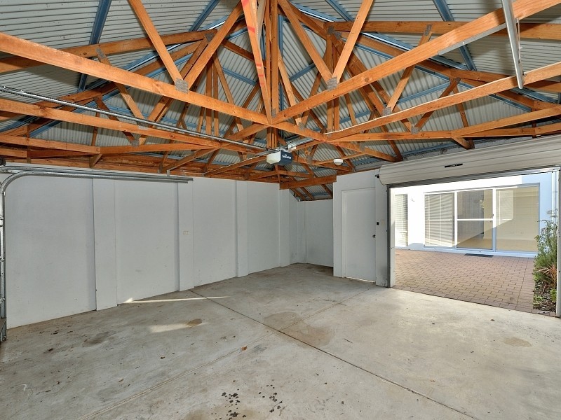 8/5 Bower Dr, Erskine WA 6210