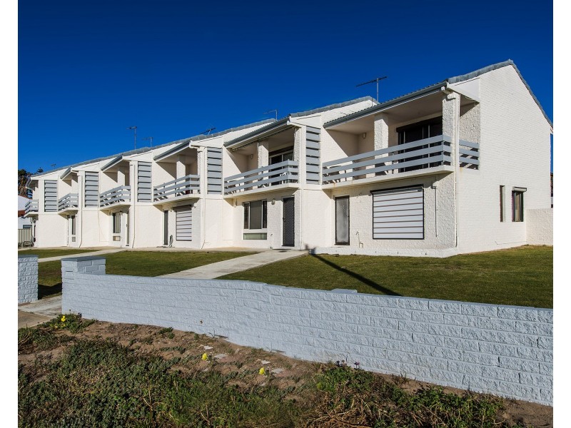 7/36A Halls Head Pde, Halls Head WA 6210