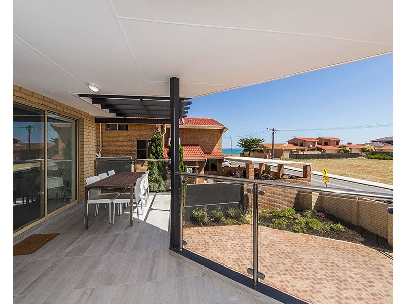 5B Adonis Rd, Silver Sands WA 6210