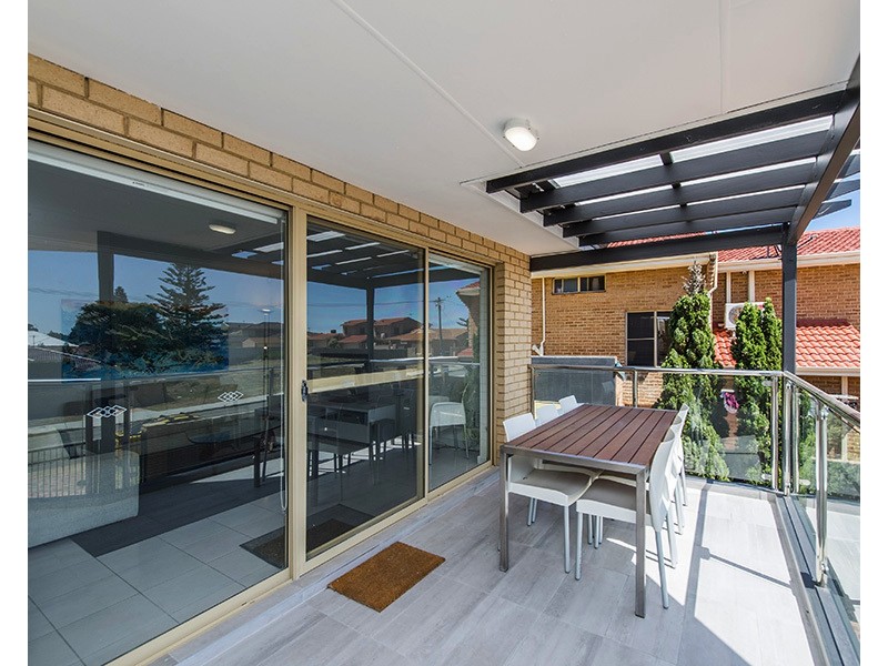 5B Adonis Rd, Silver Sands WA 6210