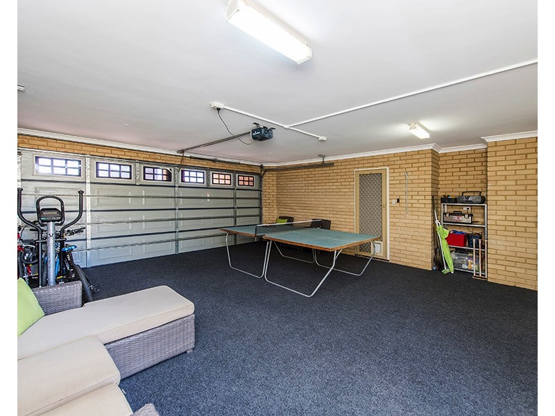 5B Adonis Rd, Silver Sands WA 6210