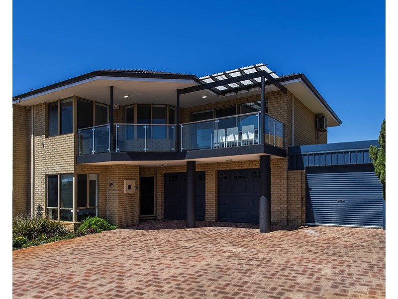 5B Adonis Rd, Silver Sands WA 6210