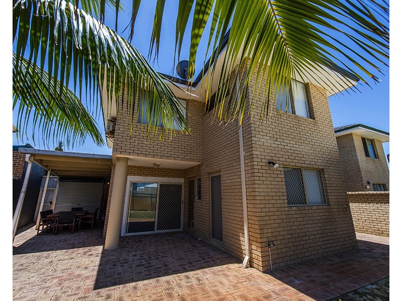 5B Adonis Rd, Silver Sands WA 6210