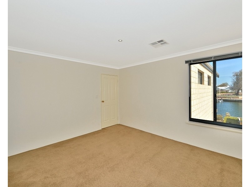 20 Harbour Rtt, Erskine WA 6210