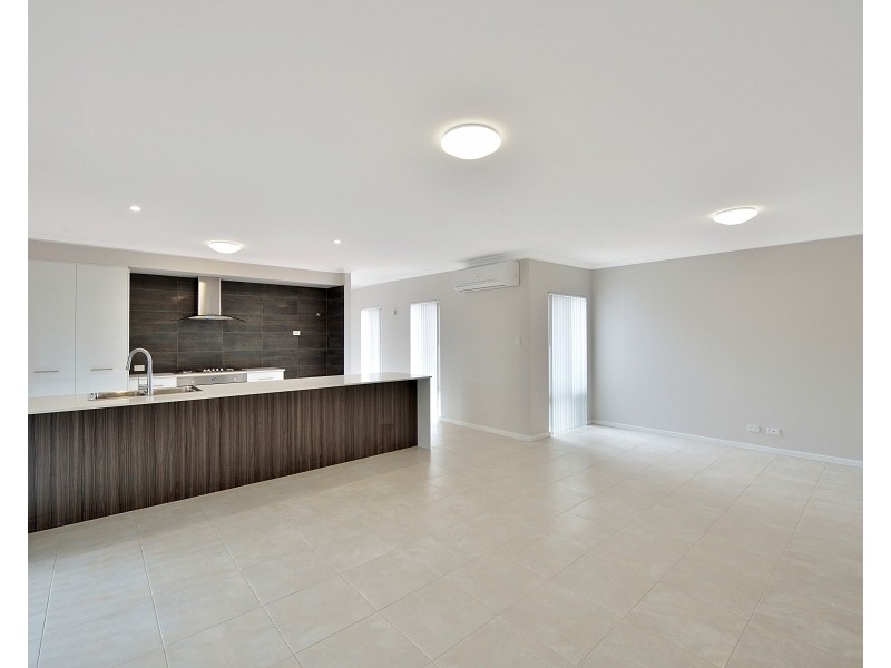 6B Janis Street, Halls Head WA 6210