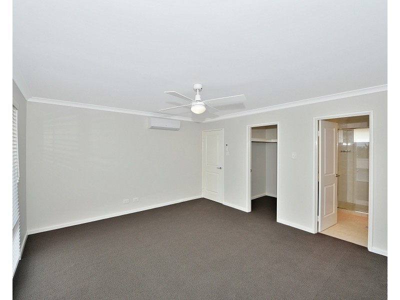 6B Janis Street, Halls Head WA 6210