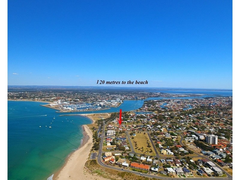 6B Janis Street, Halls Head WA 6210