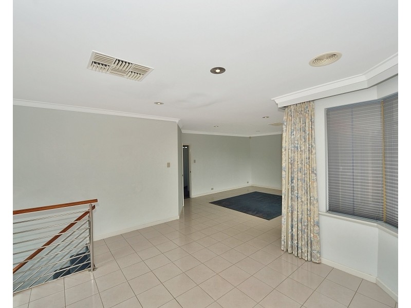 5A Adonis Rd, Silver Sands WA 6210