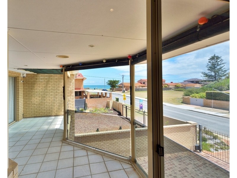 5A Adonis Rd, Silver Sands WA 6210