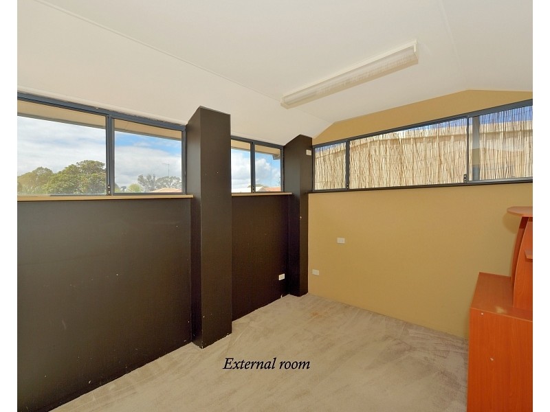 5A Adonis Rd, Silver Sands WA 6210