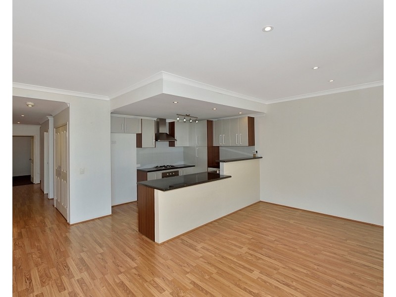 6/15 Davey St, Mandurah WA 6210