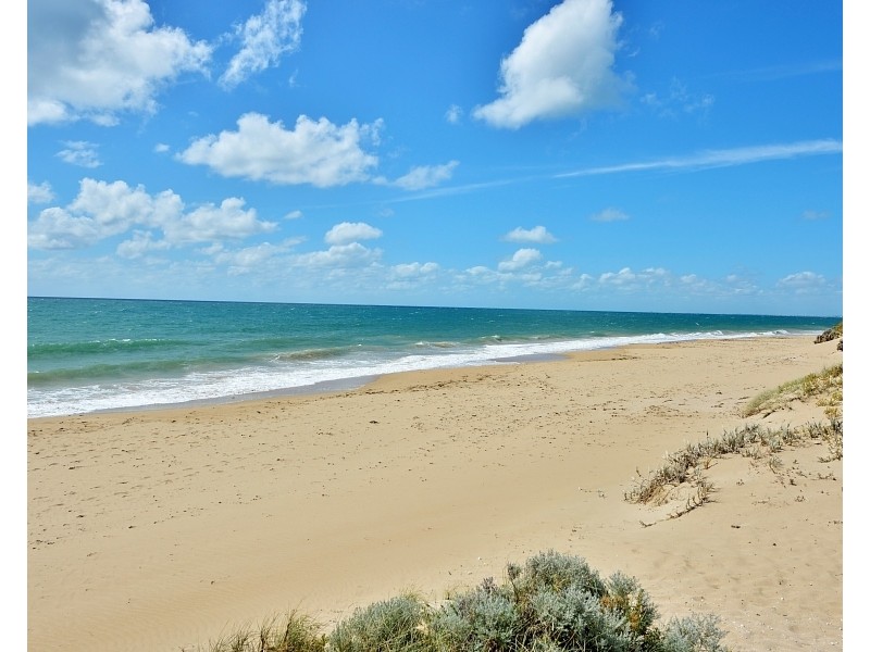 8/35B Halls Head Pde, Halls Head WA 6210
