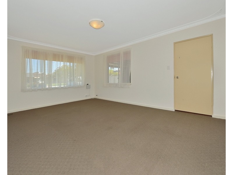 9 Stewart St, Mandurah WA 6210