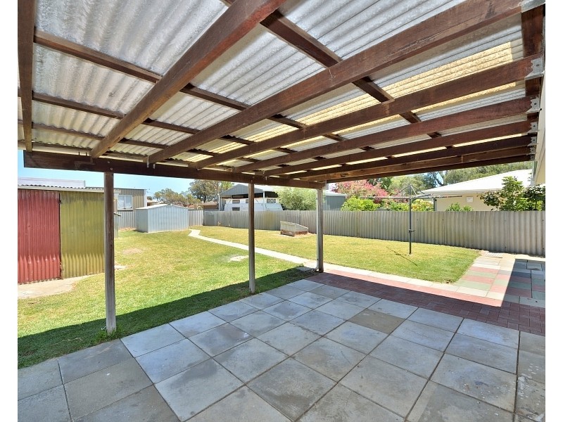 9 Stewart St, Mandurah WA 6210