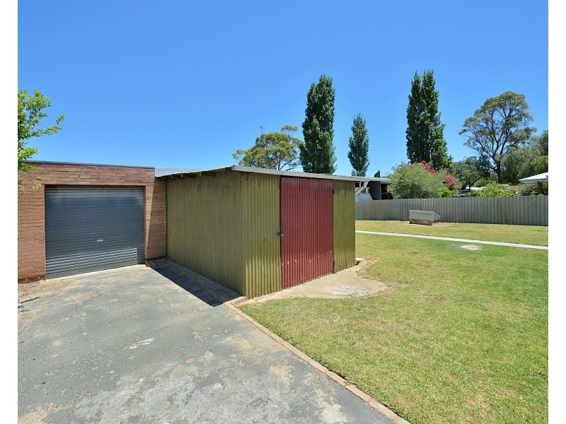 9 Stewart St, Mandurah WA 6210