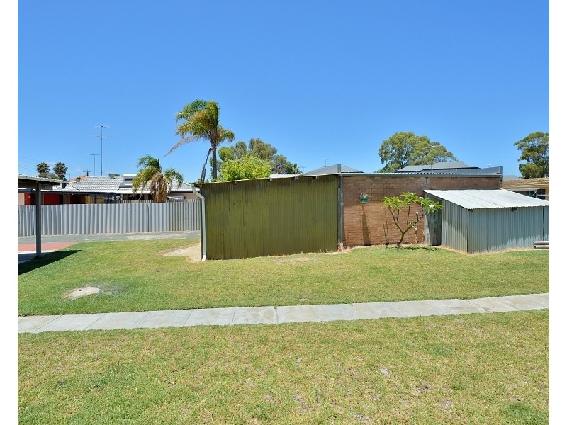9 Stewart St, Mandurah WA 6210