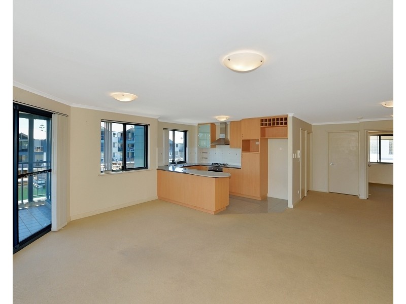 34/206 Mary St, Halls Head WA 6210