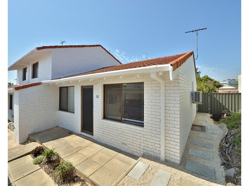 16/35B Halls Head Pde, Halls Head WA 6210