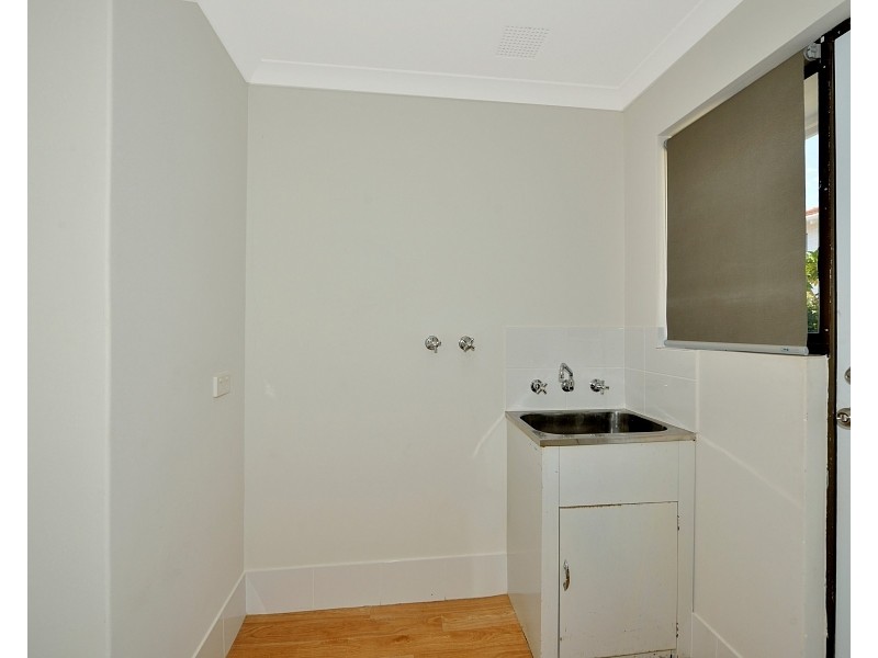 16/35B Halls Head Pde, Halls Head WA 6210