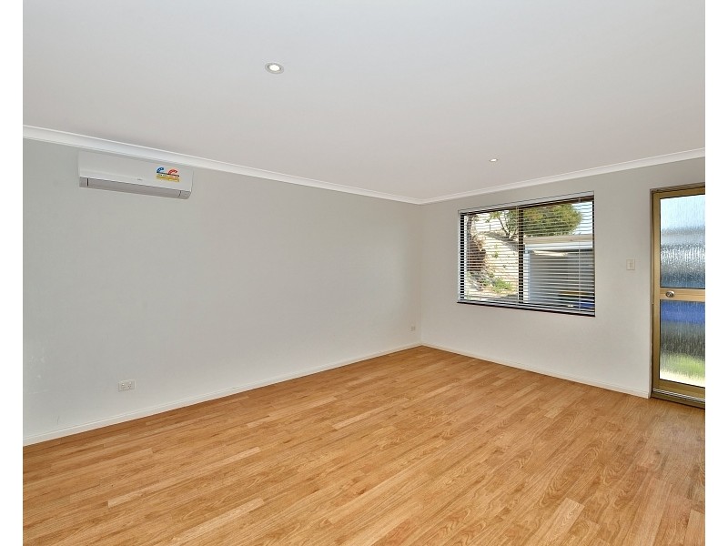 16/35B Halls Head Pde, Halls Head WA 6210