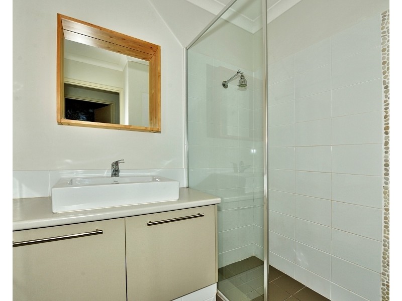 16/35B Halls Head Pde, Halls Head WA 6210