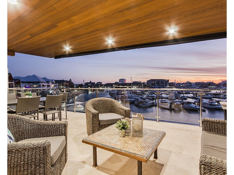 36A Spinnaker Quay, Mandurah WA 6210