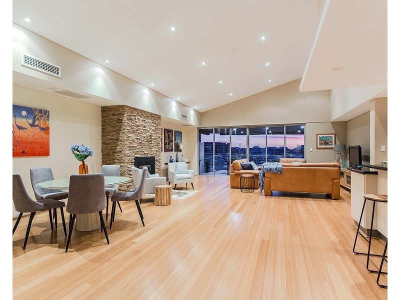36A Spinnaker Quay, Mandurah WA 6210