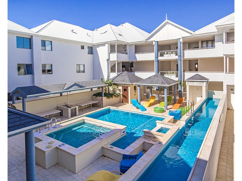 2/1 Breakwater Pde, Mandurah WA 6210