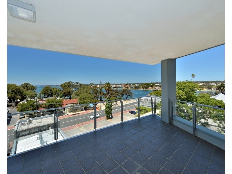 12/1 Barracks Lane, Mandurah WA 6210