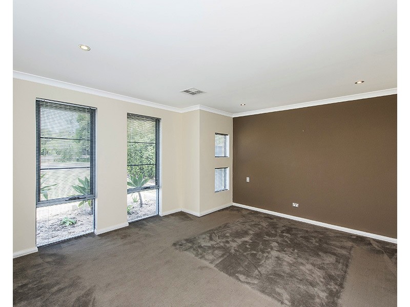 2 Flinders St, Falcon WA 6210