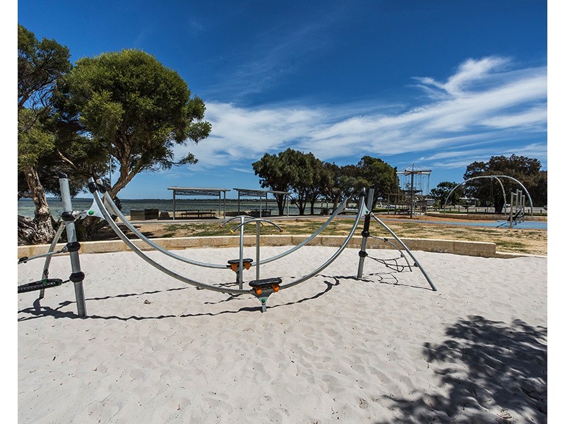 2 Flinders St, Falcon WA 6210