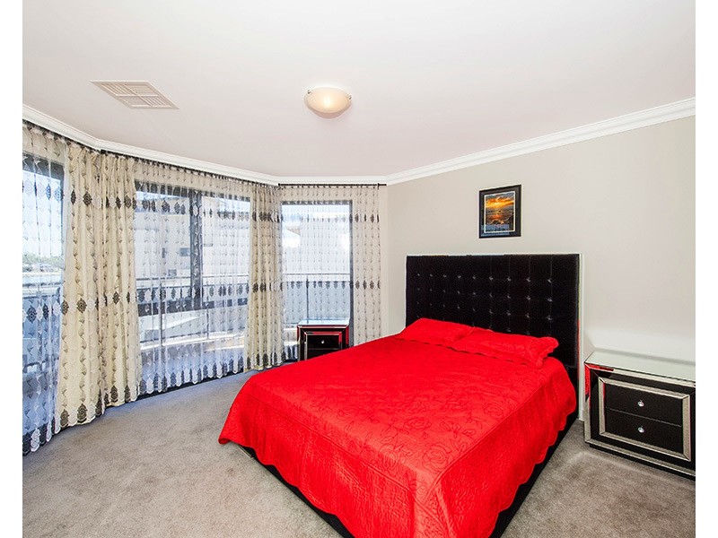 4/27 Treviso Mews, Mandurah WA 6210