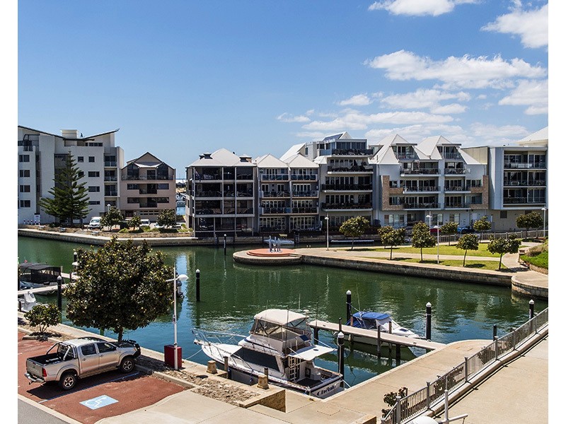 4/27 Treviso Mews, Mandurah WA 6210