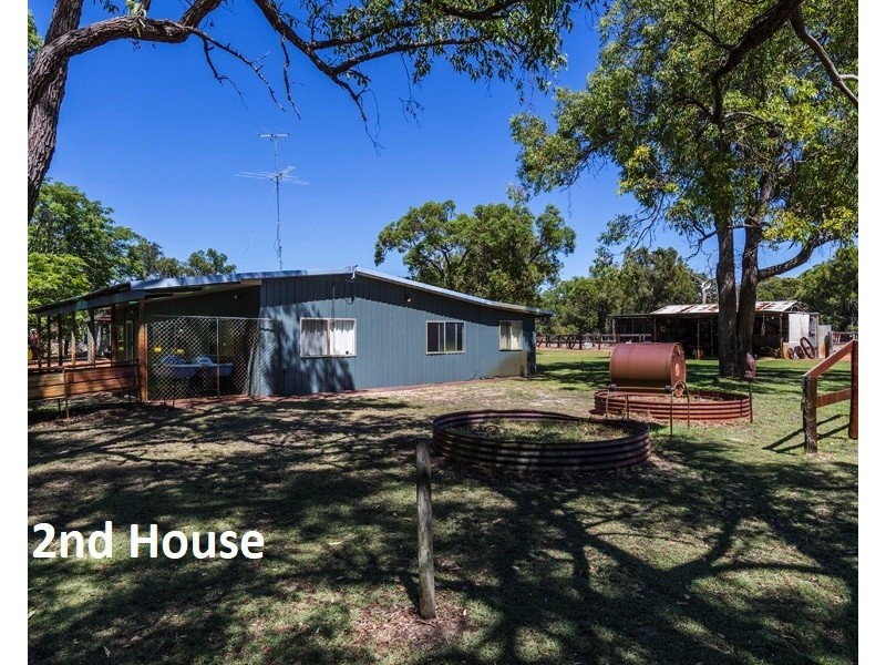 137 Watson Dr, Barragup WA 6209