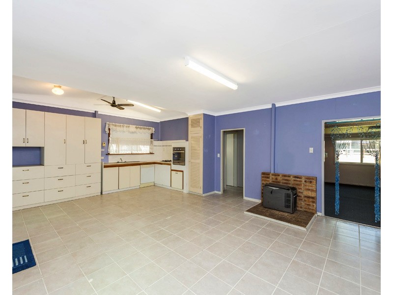 137 Watson Dr, Barragup WA 6209