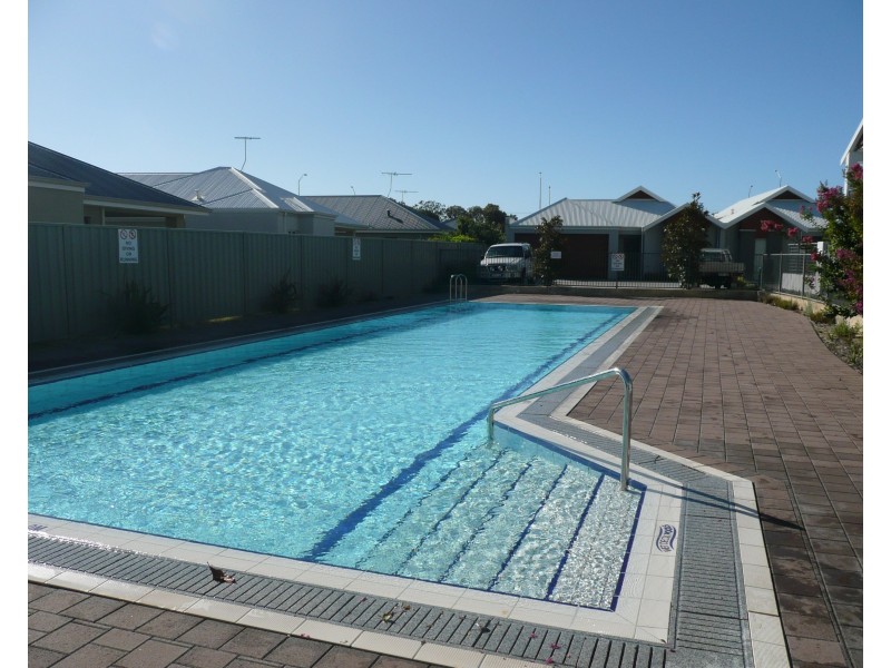 26/5 Bower Dr, Erskine WA 6210