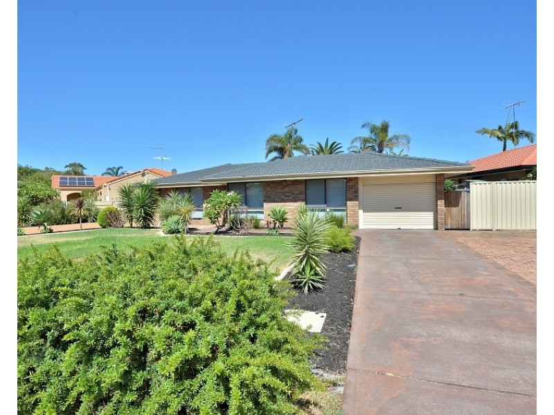 5 Balmoral Pde, Halls Head WA 6210