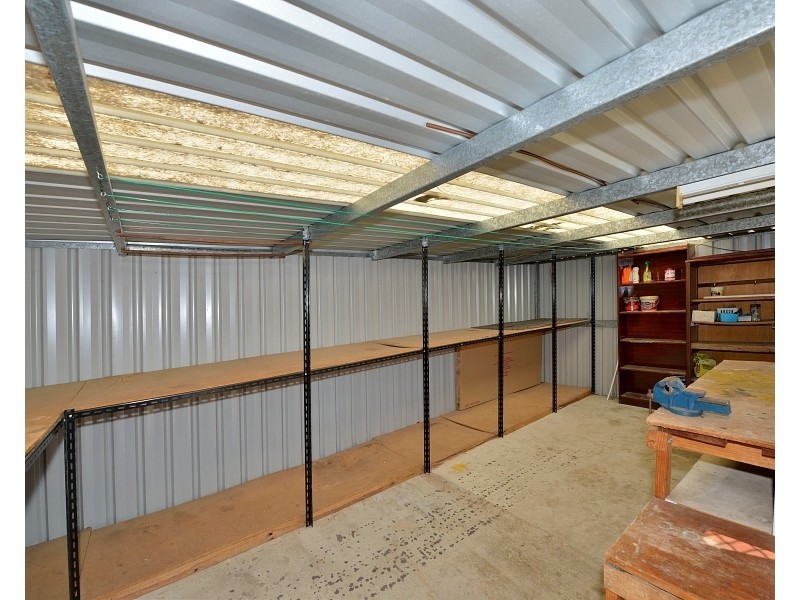 5 Balmoral Pde, Halls Head WA 6210