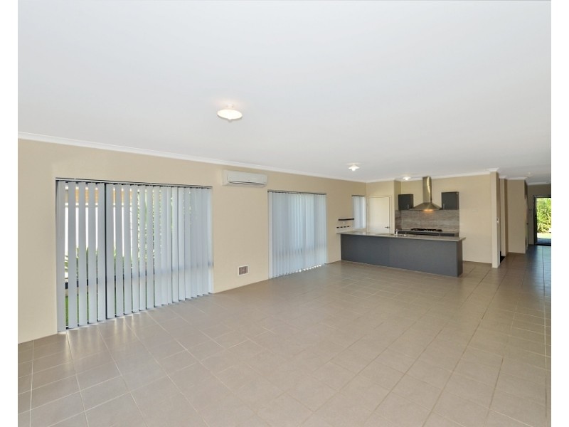 11 Menna Brce, Greenfields WA 6210